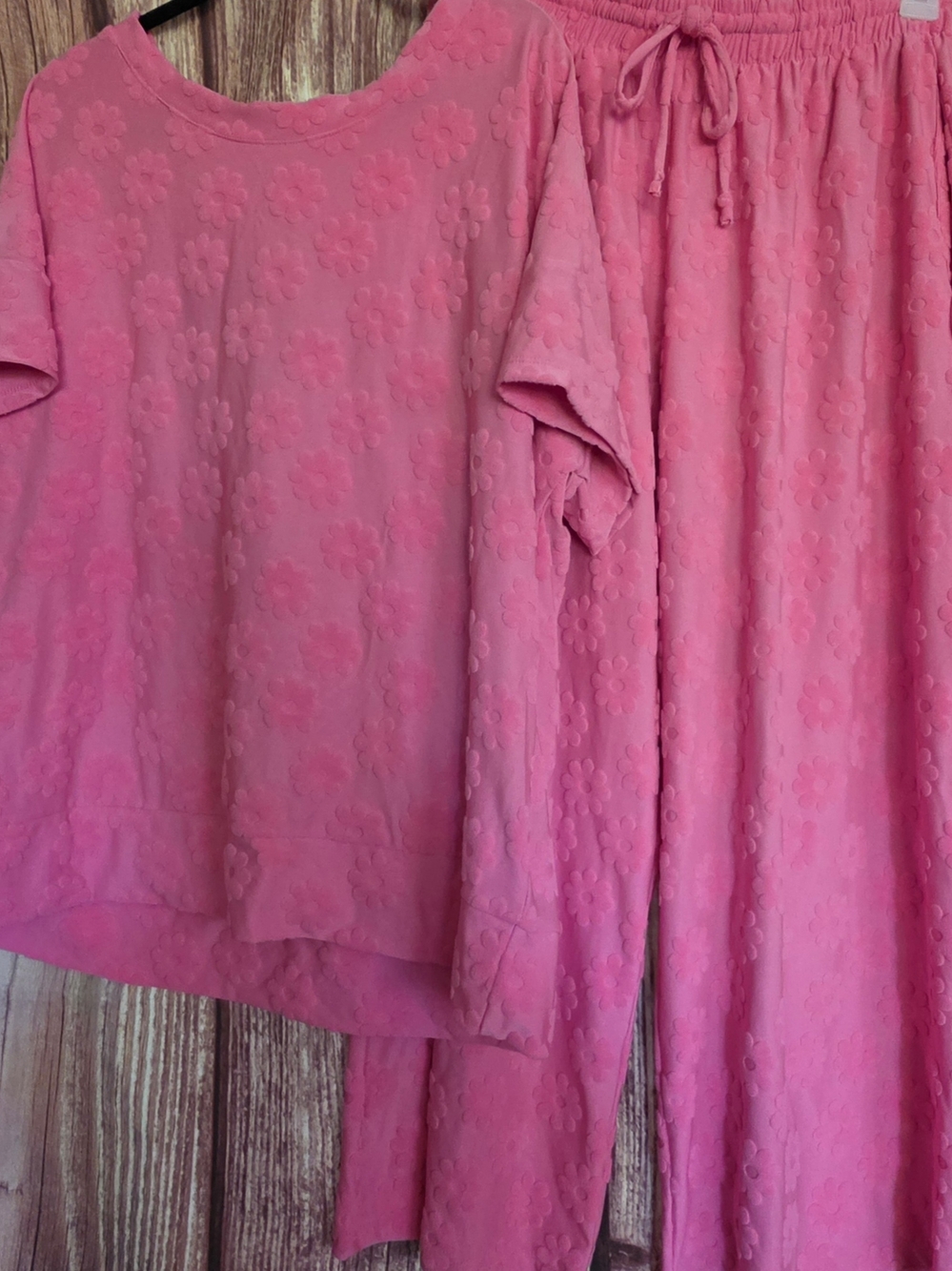 BLAKELEY 2pc Pink Flower Power 3D Daisies Top & Wide Leg Pants Set - 2X/3X - Picture 2 of 14